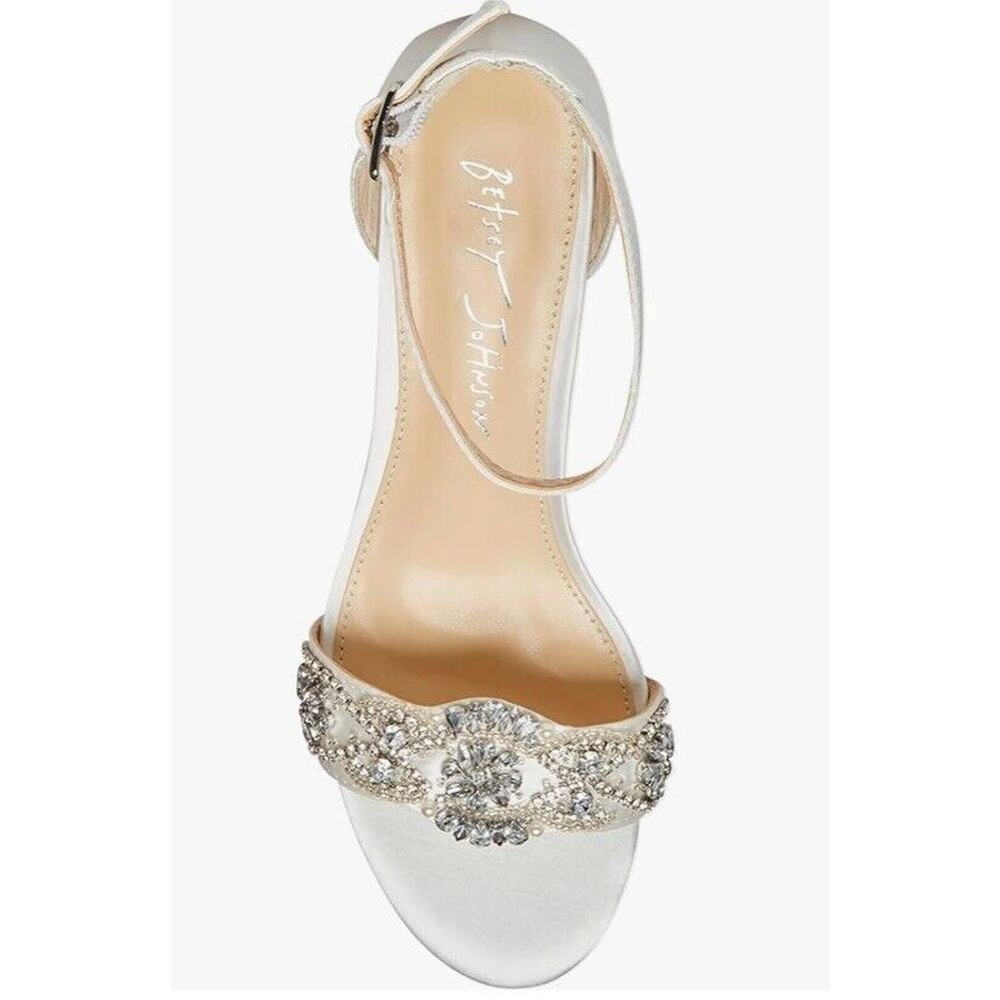 Betsey Johnson Women’s Sb-Mel Heeled Sandal Ivory Rhinestones 8 M Tried On Only - Picture 2 of 7